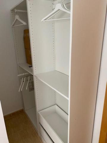 Single Room In My Apartment At The Beach บาเลนเซีย ภายนอก รูปภาพ